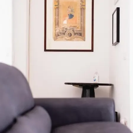 Petruzzelli * باري